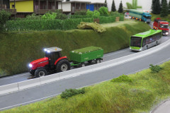 Traktor auf der Strasse