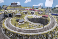 Kehrschleife mit Einfahrt in den Bahnhof